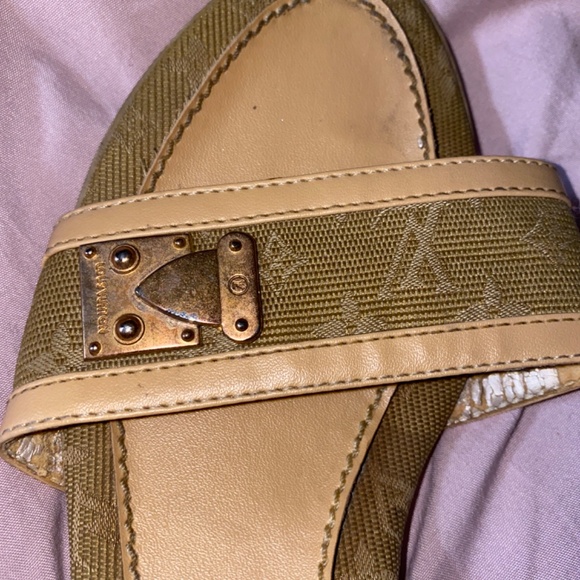 Louis Vuitton Canvas Denim Kitten Heels - Picture 4 of 5